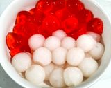 Foto langkah ke 4 dari resep Jelly ball merah putih.