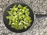 Green Pepper Borani (Green Pepper with Yoghurt Side Dish)