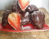 A picture of step 5 of Chocolate-Covered Strawberries.