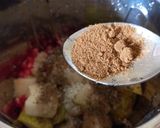 A picture of step 3 of Babugosha fruit punch.