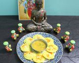 A picture of step 9 of Udupi style Rava idli.