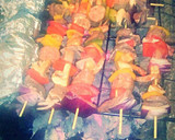 Foto del paso 4 de la receta: Brochetas Mar y Tierra