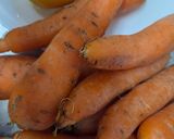 Foto del paso 1 de la receta: Jugo de zanahoria y limón + infusión de cáscara de limón y jengibre 🍋 recetita de aprovechamiento 🥕🍋