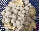 Foto langkah ke 6 dari resep Bakso Sapi dan Kuahnya.