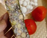 Hình bước làm 1 của món Tempeh ngũ đậu sốt nấm