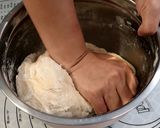 A picture of step 4 of Filipino pan de coco.
