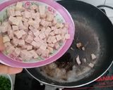 Hình bước làm 5 của món Cơm chiên chả trứng