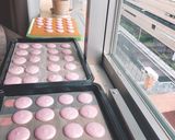 Hình bước làm 4 của món Macaron với kem bơ