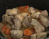 Foto del paso 2 de la receta: Pollo con verduras y naranja