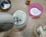 Φωτογραφία βήματος 5 της συνταγής Μία “fake” tiramisu, με μούσμουλα “al rum”. Το γλυκό των πολλών επιφωνημάτων!