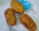 Foto langkah ke 11 dari resep Kroket kentang isi ayam (bitter ballen) lembut.