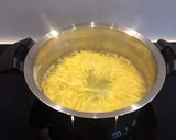 A picture of step 2 of Quick summer garden pasta.