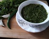 A picture of step 3 of Green coriander and tomato ki chutney.