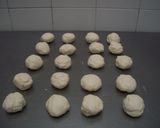 A picture of step 4 of Pan de Yuca.