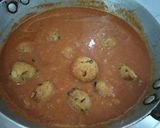 A picture of step 7 of Aloo-Kofta Curry.
