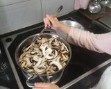 Φωτογραφία βήματος 2 της συνταγής Μανιταρόπιτα νηστίσιμη (vv)