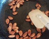 A picture of step 2 of Chicken With Almond.