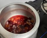 A picture of step 4 of Beetroot Soup.