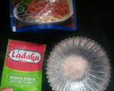 Foto langkah ke 1 dari resep Sup makaroni Bolognaise.