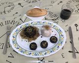 Foto del paso 8 de la receta: Revuelto de Morcilla con piñones, arroz y cebolla caramelizada