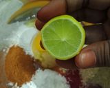 A picture of step 1 of Roadside chilli chicken.