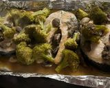 Foto langkah ke 5 dari resep Baked Salmon Foil.