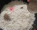 A picture of step 5 of Chinese rice.