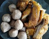 Foto langkah ke 1 dari resep Semur bakso dan ayam.
