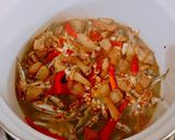 Hình bước làm 2 của món Cá cơm kho