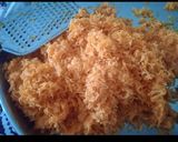 A picture of step 1 of Gajar halwa.