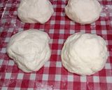 Foto del paso 5 de la receta: Masa para calzones y fugazzeta rellena (receta de pizzería)