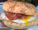 Foto langkah ke 4 dari resep Bacon Burger.