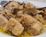 Foto del paso 6 de la receta: Pollo en salsa de cava y estragón con champiñones