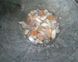 Foto langkah ke 2 dari resep 87. Tumis Buncis dengan Sosis.