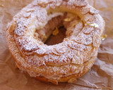 Foto del paso 12 de la receta: París-brest de muselina de praliné avellanas y nueces