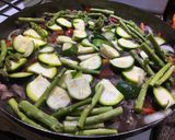Foto del paso 4 de la receta: Cazuela de carne y vegetales al Malbec