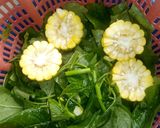 Foto langkah ke 2 dari resep Sayur Bayam+Jagung dan Tempe.