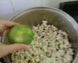 Foto del paso 3 de la receta: Pochoclo caramelizado de limón 🍿🍋