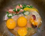 รูปขั้นตอนการทำที่ 2 ของ ไข่เจียวแหนม