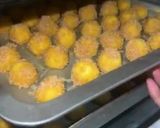 Foto langkah ke 5 dari resep Palm Sugar Cheese Cookies.