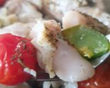 Foto del paso 1 de la receta: 🐟 Merluza a la sartén con tomates cherries y zapallito verde. 🍅