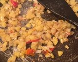 Foto langkah ke 1 dari resep Tortang Potatoes (Omelet Kentang Filipina).