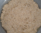 Foto del paso 2 de la receta: Pizza marinera en base de avena sin horno