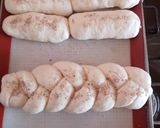 Foto del paso 4 de la receta: Pan Francés Baguettes Rellenos de Queso y perfumados con Limón