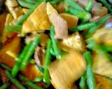 Foto langkah ke 5 dari resep Kacang Panjang Mix Tahu Tempe Bumbu Kari.