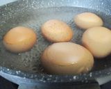 Foto langkah ke 2 dari resep Telur Marinasi Kecap ala Korea.