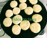 A picture of step 1 of Aloo tikki chaat.