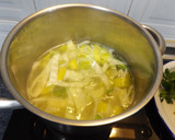 Foto del paso 2 de la receta: Crema de repollo y judías verdes