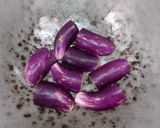 Foto langkah ke 1 dari resep Terong Sambal Kemiri.