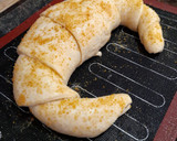 Foto del paso 3 de la receta: Macro croissant con crema de chocolate blanco y almendras